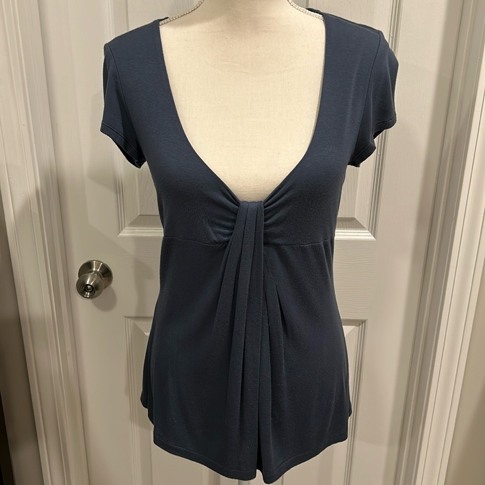Banana Republic size medium bluish gray stretch top